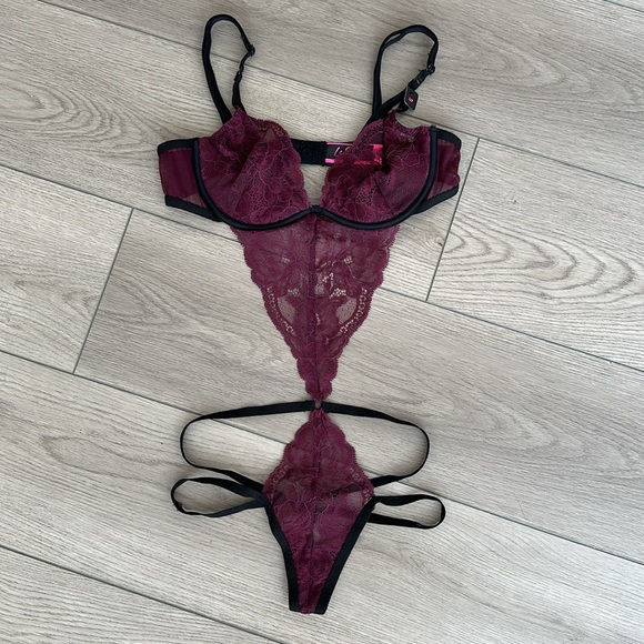 LA SENZA LINGERIE BODYSUIT - Picture 5 of 5